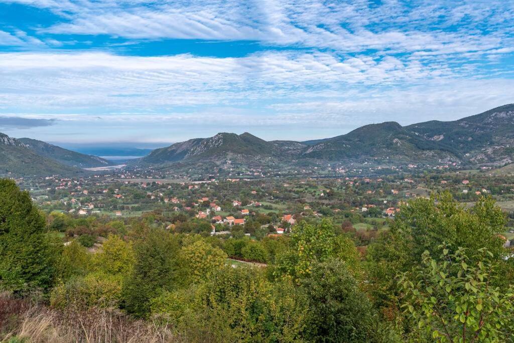 Grandma'S Hut Βίλα Nikšić Εξωτερικό φωτογραφία