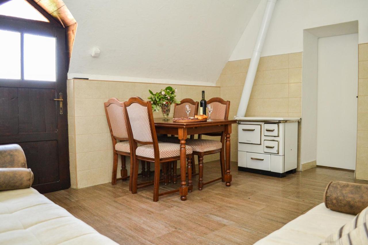 Grandma'S Hut Βίλα Nikšić Εξωτερικό φωτογραφία